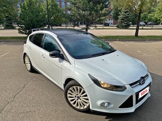 2011 Ford Focus III, белый, 695000 рублей, вид 3