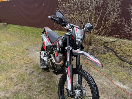 2024 Regulmoto Sport 003 PR, красный, 125000 рублей, вид 2
