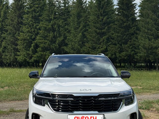 2024 Kia Seltos I Рестайлинг, белый, 2500000 рублей, вид 1