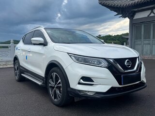 2022 Nissan Qashqai II Рестайлинг, белый, 1730000 рублей, вид 1