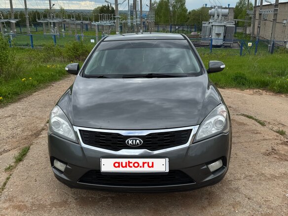 2010 Kia Ceed I Рестайлинг, серебристый, 490000 рублей - вид 9