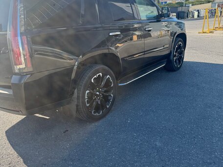 2020 Cadillac Escalade IV, чёрный, 5999999 рублей, вид 3