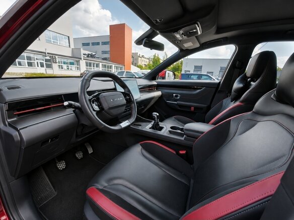 2023 Jetour Dashing I, красный, 1750000 рублей - вид 4