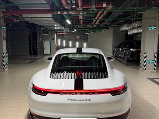2021 Porsche 911 Carrera 4S VIII (992), белый, 14700000 рублей, вид 4