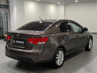2012 Kia Cerato 6-speed II, коричневый, 697000 рублей, вид 5
