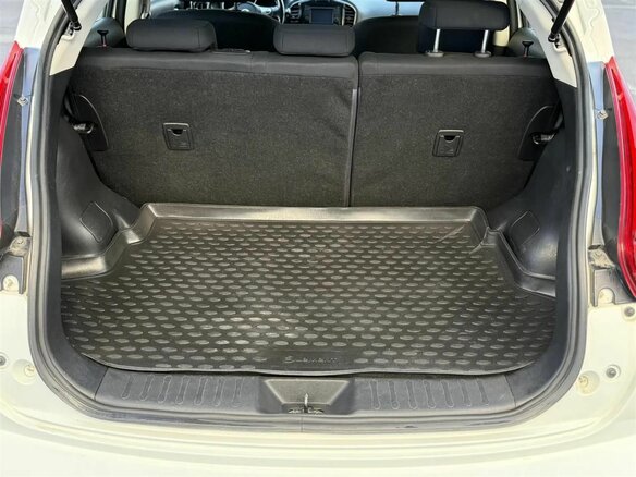 2011 Nissan Juke I, белый - вид 11