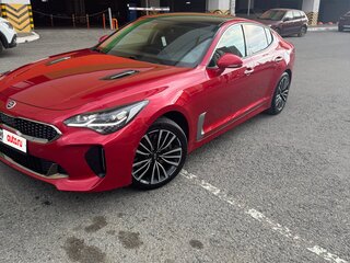 2018 Kia Stinger I, красный, 2035000 рублей, вид 2
