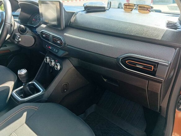 2022 Dacia Sandero Stepway III Рестайлинг, коричневый, 1323000 рублей - вид 23