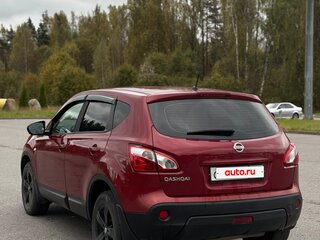 2013 Nissan Qashqai I Рестайлинг, красный, 980000 рублей, вид 3