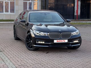 2016 BMW 7 серии Long 750Li xDrive VI (G11/G12), чёрный, 3050000 рублей, вид 3