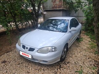 1999 Hyundai Lantra II Рестайлинг, белый, 210000 рублей, вид 1