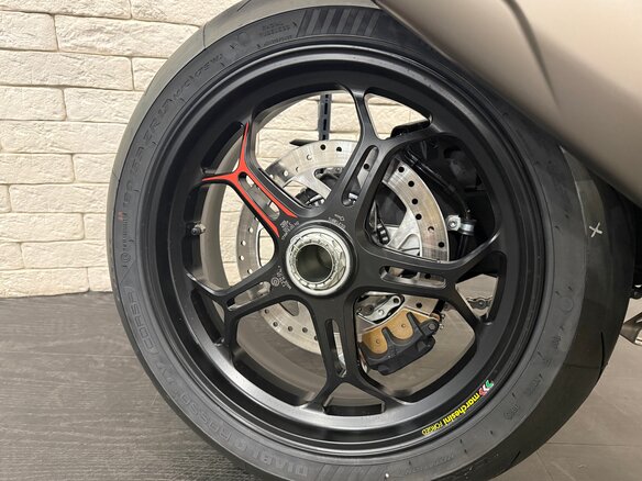 2026 Ducati Multistrada V4, белый, 4380000 рублей - вид 13