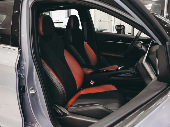 2026 Geely Coolray I Рестайлинг 2, серый, 2964990 рублей - вид 27