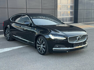 2021 Volvo S90 II Рестайлинг, чёрный, 3187000 рублей, вид 3