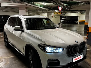 2020 BMW X5 40i IV (G05/G18), белый, 7940000 рублей, вид 4