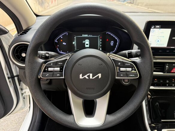 2022 Kia K3 II (China Market), белый, 1160000 рублей - вид 11