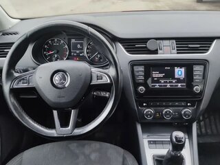 2013 Skoda Octavia III (A7), красный, 930000 рублей, вид 4
