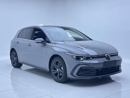 2023 Volkswagen Golf VIII, голубой, 1670000 рублей, вид 1