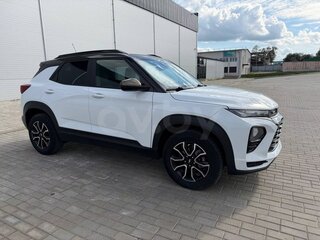 2022 Chevrolet TrailBlazer III, белый, 1315000 рублей, вид 3