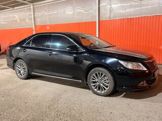 2014 Toyota Camry VII (XV50), чёрный, 1650000 рублей, вид 3
