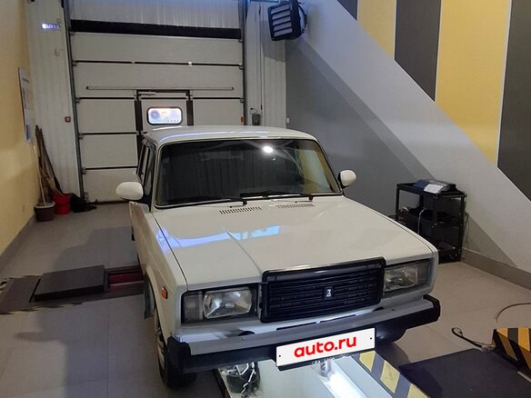 2004 Lada (ВАЗ) 2107, белый, 160000 рублей