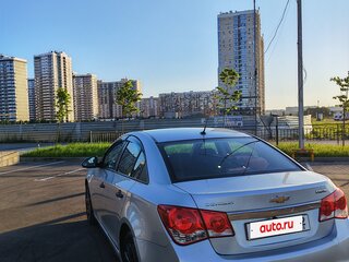 2013 Chevrolet Cruze I Рестайлинг, серебристый, 620000 рублей, вид 4