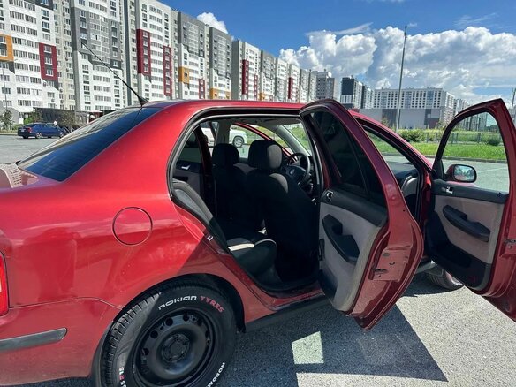 2007 Skoda Fabia I Рестайлинг, красный, 280000 рублей - вид 5