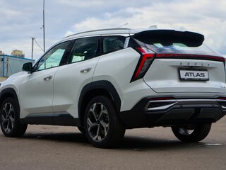 2026 Geely Atlas II, белый, 3416490 рублей, вид 4