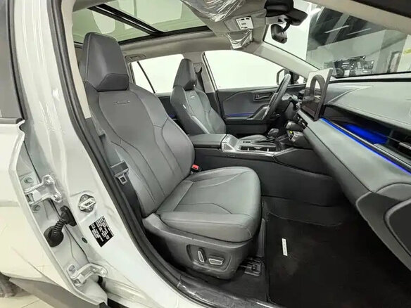 2026 Toyota RAV4 VI (XA60), белый, 4350000 рублей - вид 10