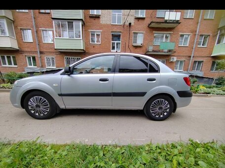 2006 Kia Rio II, серебристый, 465000 рублей, вид 2