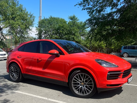 2020 Porsche Cayenne Coupé III, оранжевый, 7700000 рублей - вид 23