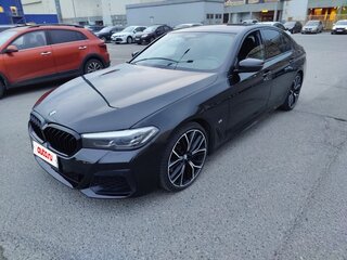 2022 BMW 5 серии 530d xDrive VII (G30/G31/G38) Рестайлинг, чёрный, 5500000 рублей, вид 1