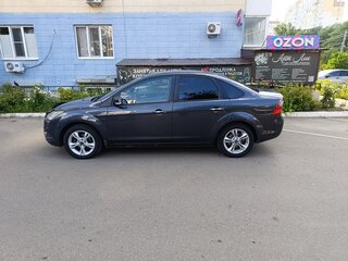 2011 Ford Focus II Рестайлинг, серый, 400000 рублей, вид 5