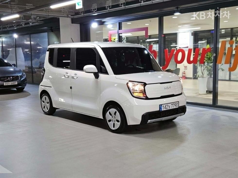 Открыть фотографии: Kia Ray I Рестайлинг 2