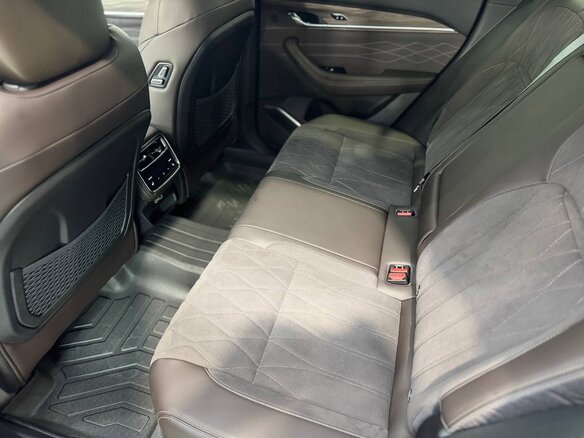 2026 Geely Monjaro I Рестайлинг 2 (China Market), голубой, 4090000 рублей - вид 12