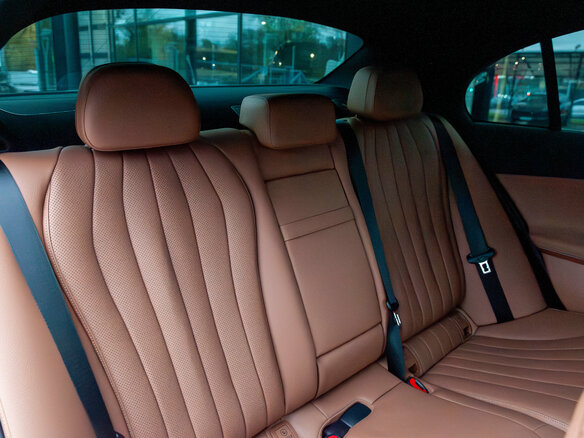 2026 Mercedes-Benz E-Класс 300 VI (W214, S214), серый, 10250000 рублей - вид 21