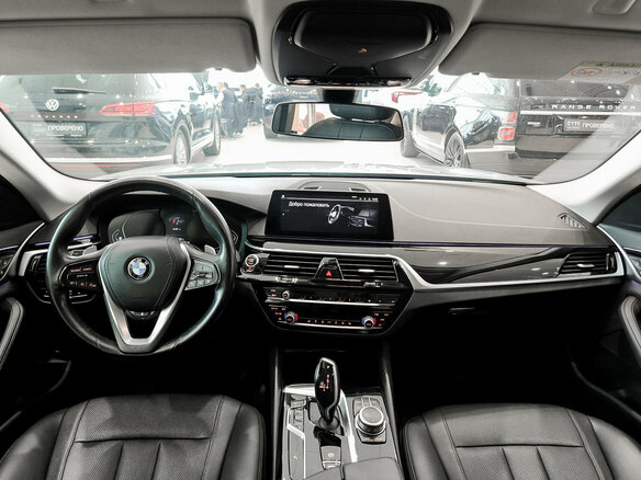 2021 BMW 5 серии 520d xDrive VII (G30/G31/G38) Рестайлинг, серебристый, 4050000 рублей - вид 13