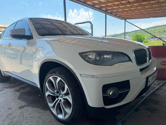 2009 BMW X6 35i 6-speed I (E71), белый, 2100000 рублей - вид 6