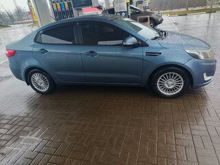2014 Kia Rio 4-speed III, голубой, 790000 рублей, вид 2