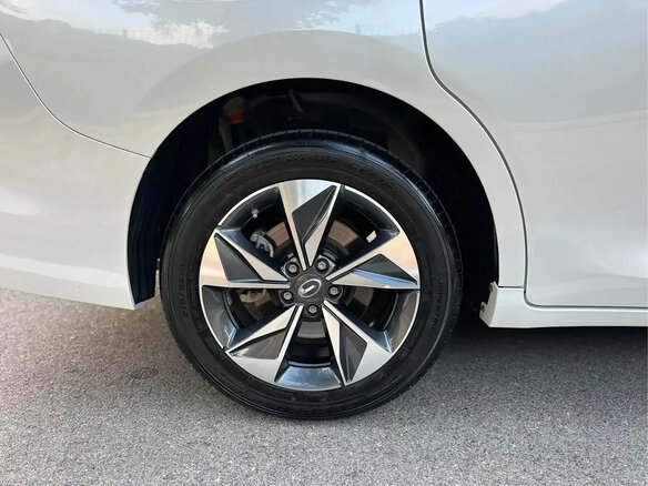 2022 GAC Trumpchi M6 Pro, белый, 1750000 рублей - вид 16