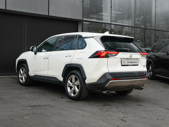 2020 Toyota RAV4 V (XA50), белый, 3330000 рублей - вид 5
