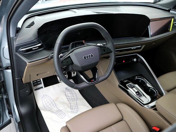 2026 Audi Q5 L III (GU), серый, 6990000 рублей - вид 13