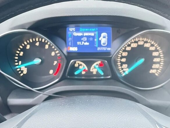 2016 Ford Kuga II, чёрный, 1030000 рублей - вид 15