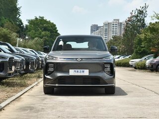 2025 Changan Qiyuan Q07 31.7 kWh, серый, 3900000 рублей, вид 3