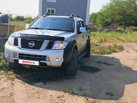 2012 Nissan Navara (Frontier) III (D40) Рестайлинг, белый, 2000000 рублей - вид 1