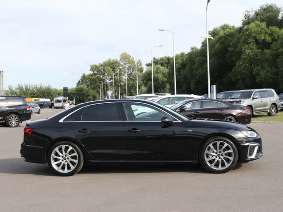 2023 Audi A4 45 TFSI V (B9) Рестайлинг, чёрный - вид 3