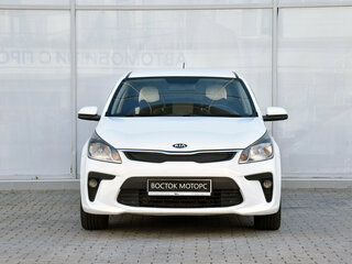 2017 Kia Rio IV, белый, 1155000 рублей, вид 4