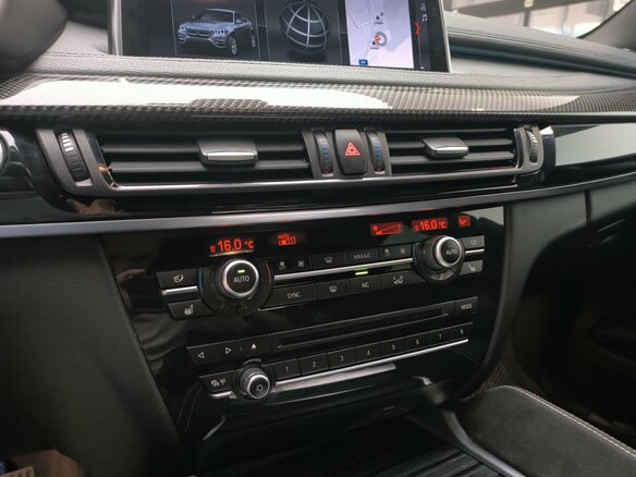 2018 BMW X6 30d II (F16), голубой, 4650000 рублей - вид 23