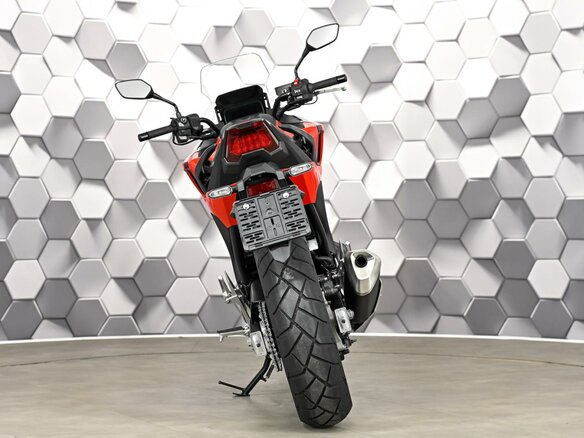 2026 Honda NC 750X, красный, 1477000 рублей - вид 5