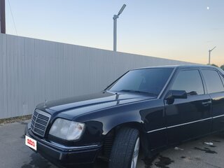 1994 Mercedes-Benz E-Класс 280 I (W124), чёрный, 570000 рублей, вид 2